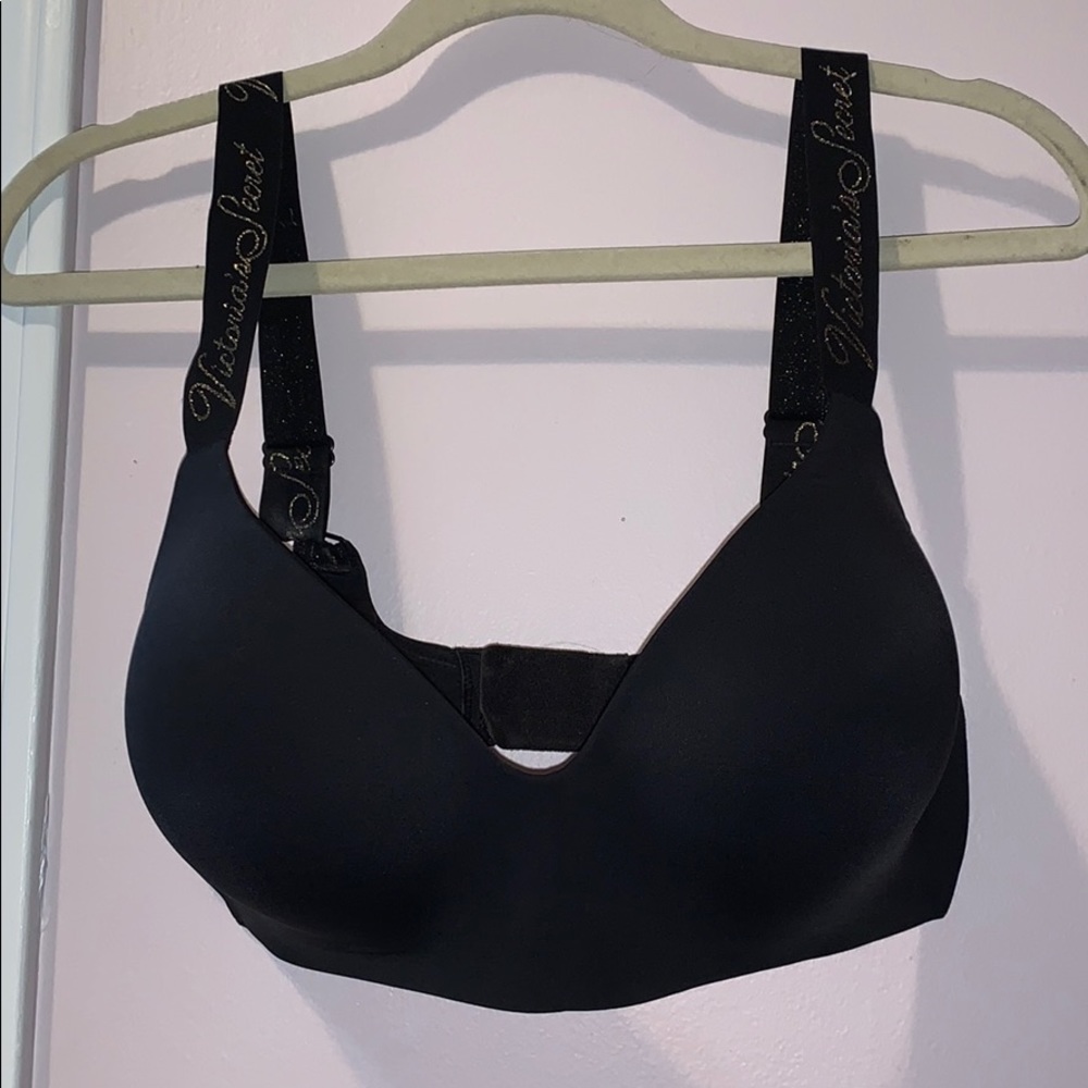 Black Victoria Secret bra
